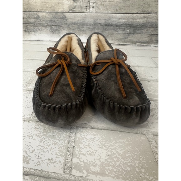 UGG Dakota Pewter Grey Suede Wool Lined Moccasin Slippers 5612 Womens 5 New Box - Picture 4 of 7
